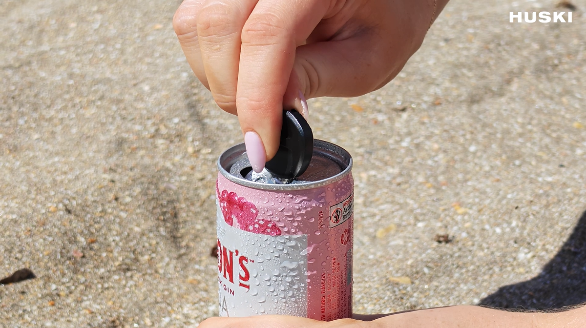 Load video: Huski 3 in 1 key ring