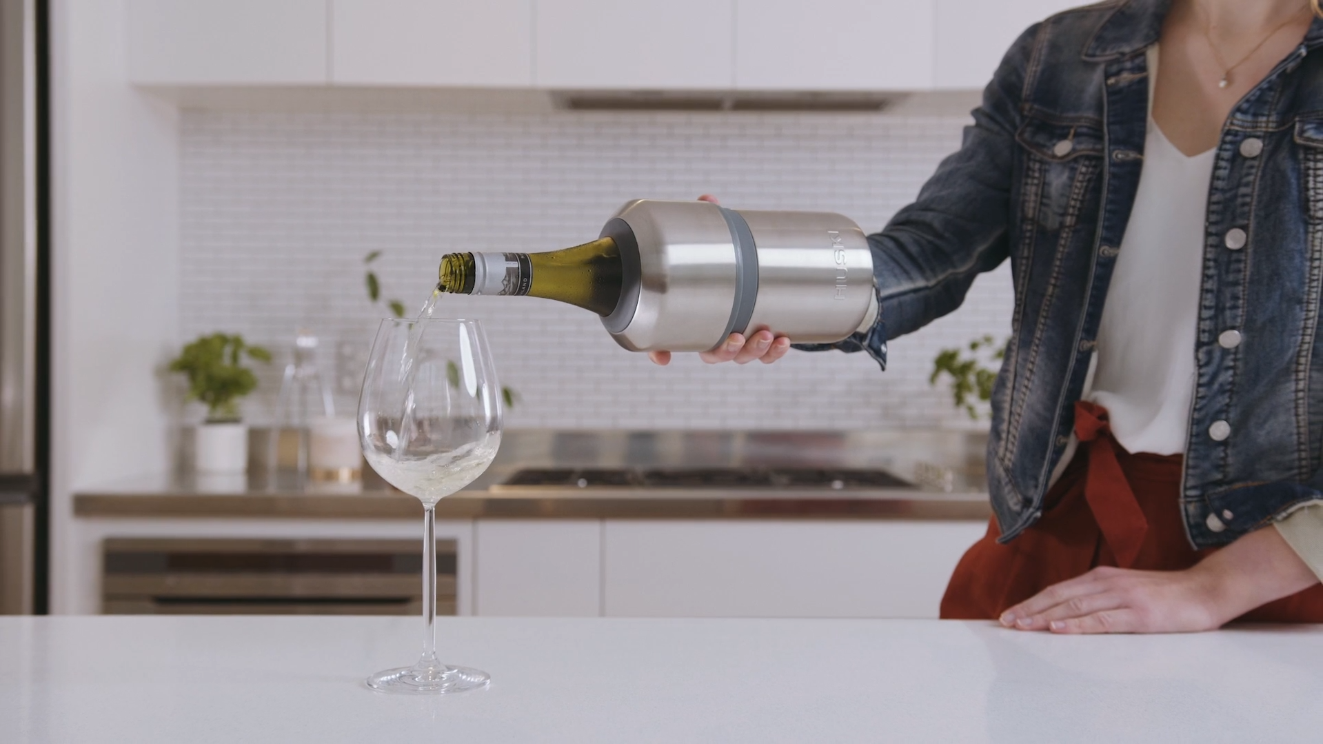Load video: Wine Cooler Video
